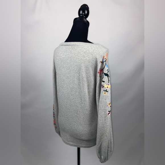Sweatshirt Puffy Sleeves Small a.n.a Gray embroidered sleeves - Picture 7 of 14